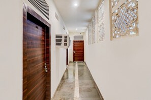 Interior - Collection O Tajganj West Gate (Agra)