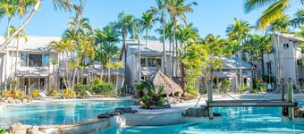 Noosa - Private Villa - Tropical Resort