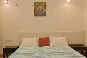 Room - THE BROWN WOOD MANOR (Bhopal)