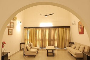 Luxury Room | Exterior - THE BROWN WOOD MANOR (Bhopal)