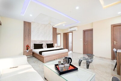 Collection O Ranipur Dhaney Crossway