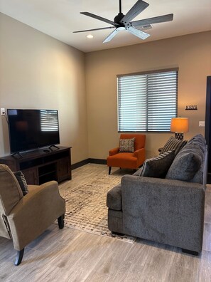 Living area - Cozy 1-bedroom apartment, serene outside the city in North Scottsdale (Scottsdale)