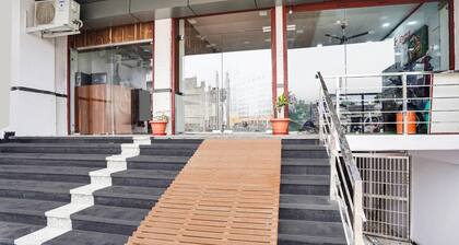 HĂŽtel O Ajmer Central (anciennement Grand Suman)