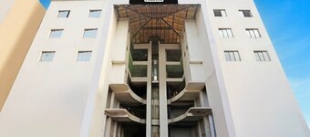 Deluxe Super Hotel O Bhagalpur Railway Junction