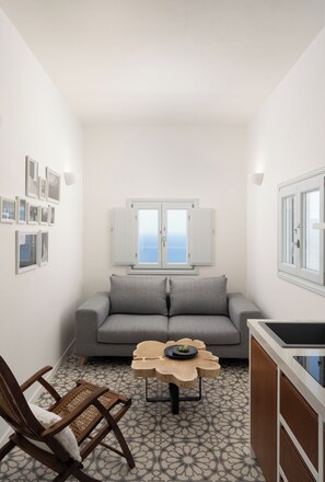Living area - Rooftop Views & Private Htd Pool – 2BR Villa, Orana Residence (Thira - Santorini)