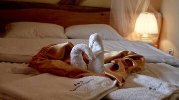 Classic Double Room, Courtyard View