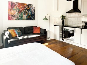 Room - Bright gem of studio in central London (London)