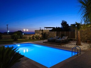 Pool - Secret Garden Retreat in Plakias – Elegant Villa with Sea Views & Private Pool (Lefkogia)
