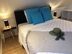 Room - Renovated house in Breskens near Cadzand Zeeuws-Vlaanderen by the sea Zeeland. (Breskens)