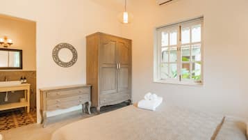 Vila luxo, vista para a piscina