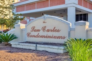 Front of property - San Carlos 302 (Gulf Shores)