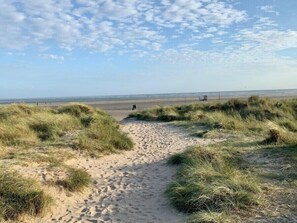 Beach - Greenacres Holiday Park - Holiday Accommodation 15761 (Porthmadog)