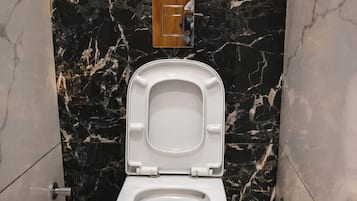 Rom – deluxe | Bad