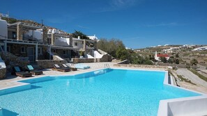 Utomhuspool