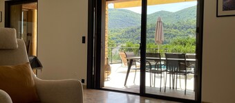 Holiday Home “La Villa D'antan” with Mountain View, Wi-Fi and Air Conditioning