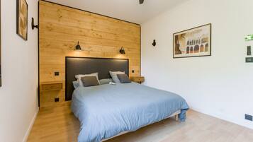 4 chambres, bureau, fer et planche Ă repasser, Wi-Fi