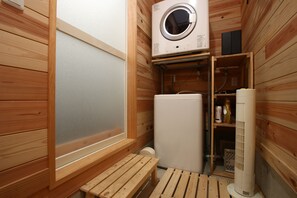 Interior - Bungee Inn (Minamiizu)