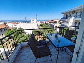 Outdoor dining - Overlooking the Tower by RentalsPro - Nea Fokea Halkidiki (Nea Fokea)