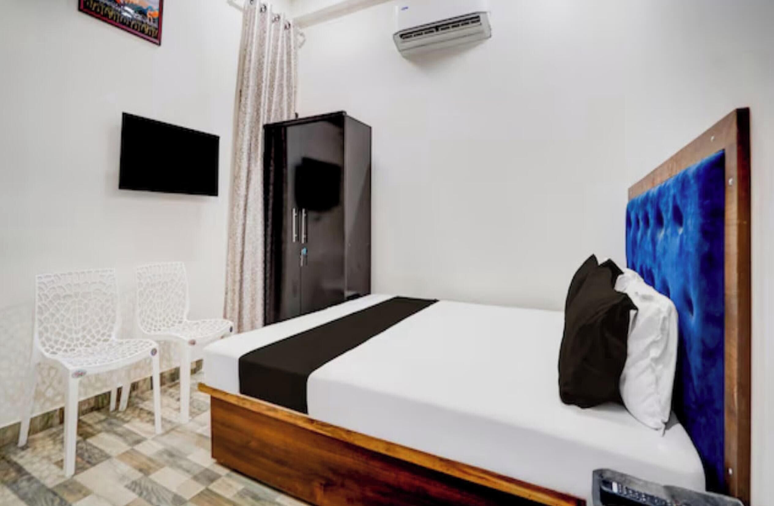 Espacio para trabajar con laptop y wifi gratis 