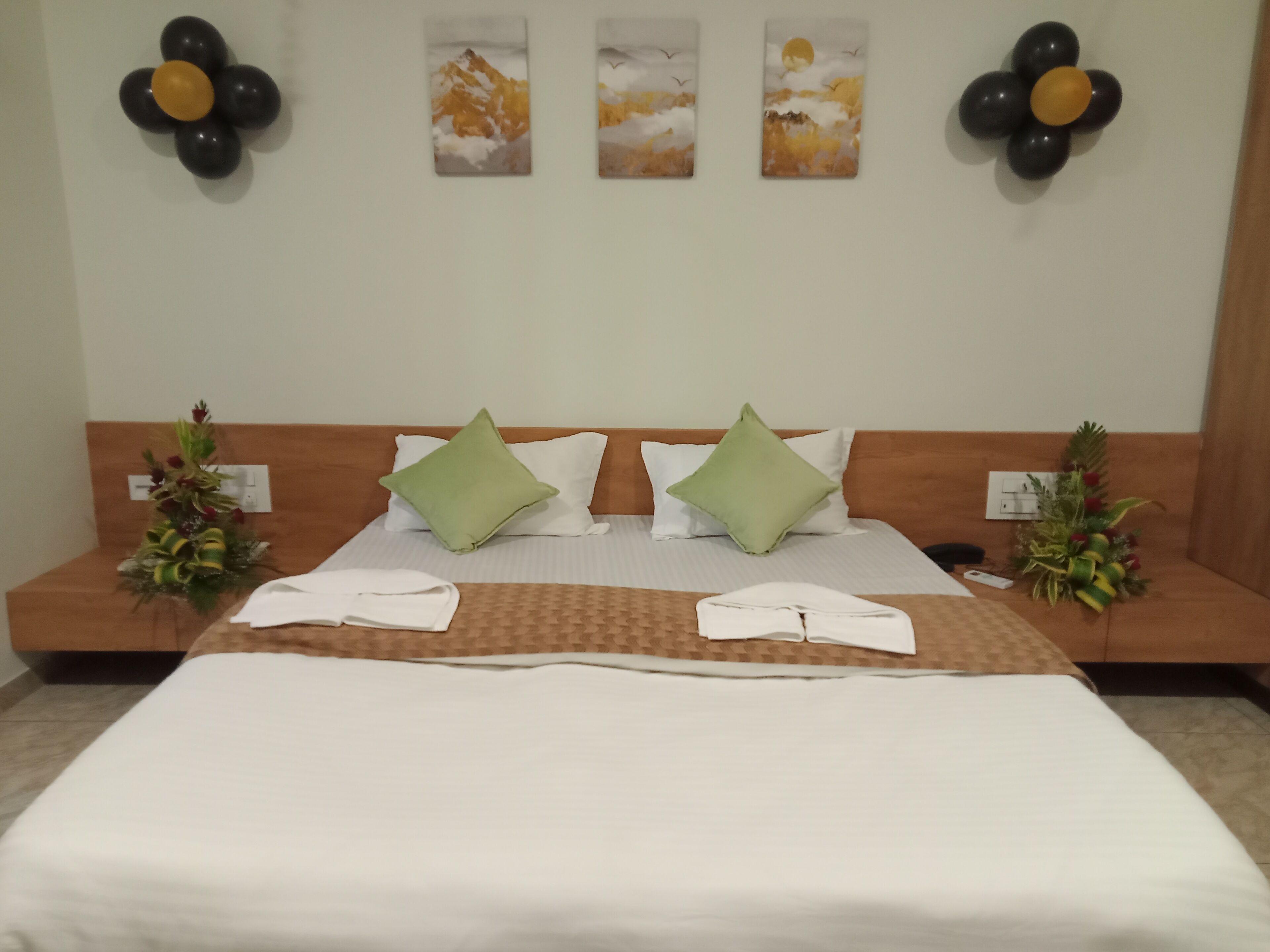 Deluxe Double or Twin Room, Balcony