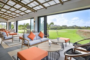 Interior - Azuri Soliflore 13 - Three Bedroom Apartment, Sleeps 6 (Roches Noires)