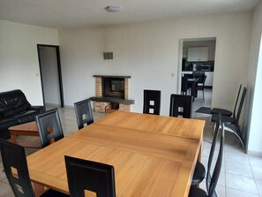 Dining - Vacation home or for intinerant worker, 5 mn from Châteaubriant (Erbray)
