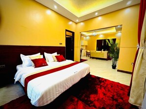 スーペリア スイート バルコニー プールビュー