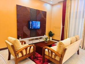 Superior Suite, Balcony, Pool View | Living area - Pieme Hotel Residence (Kiwenda)