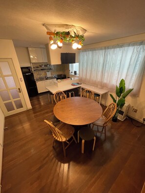 Dining - Family groups all together! Sea, mountains, power spots/table tennis, games, relaxation (Turuokashi)