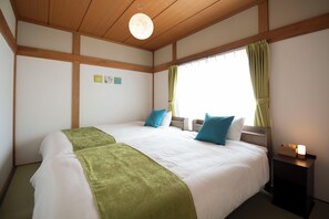 3 bedrooms, iron/ironing board, travel cot, free WiFi