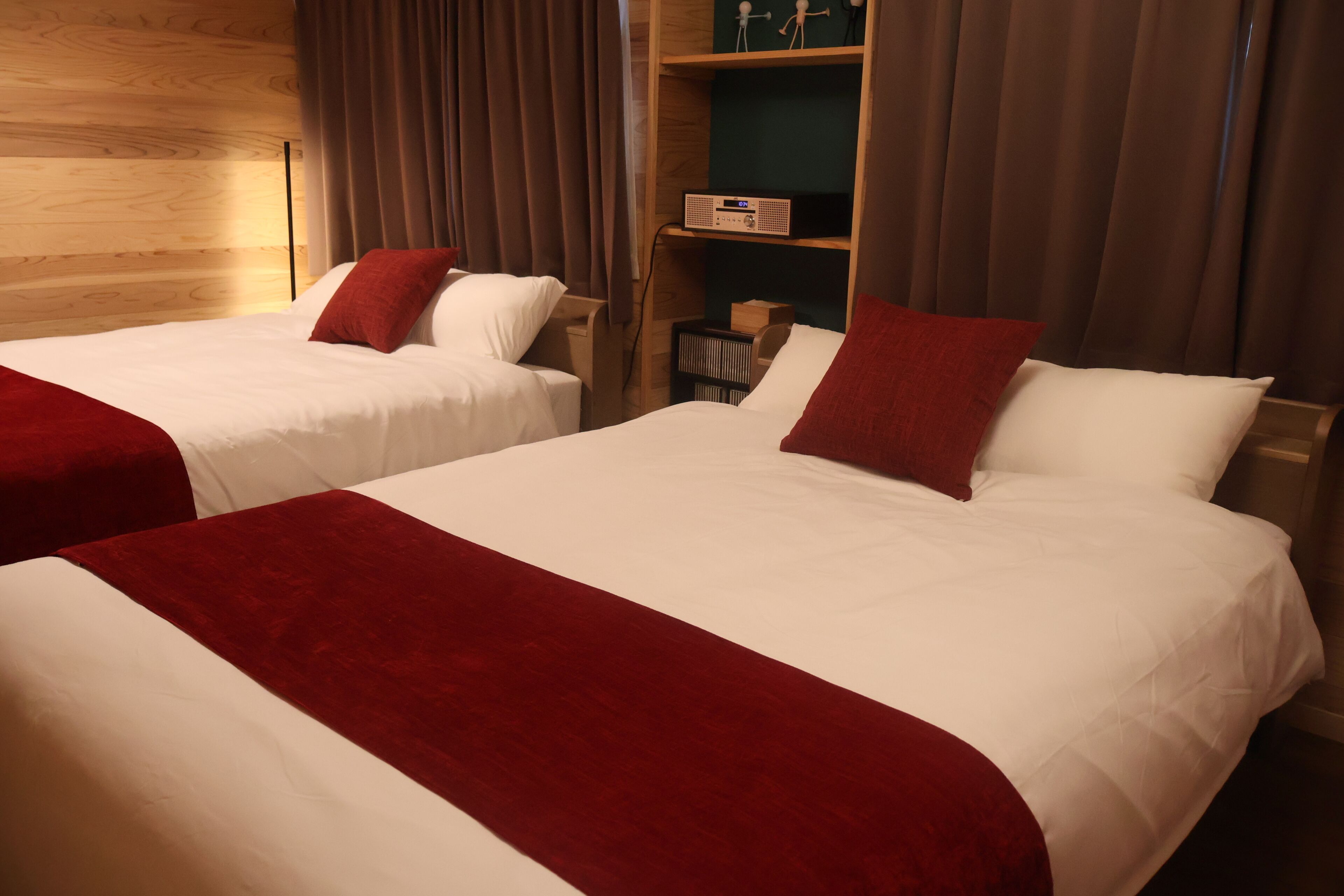 3 bedrooms, iron/ironing board, travel cot, free WiFi