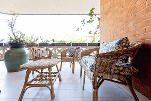 Terrace/patio - Holiday Home Rome Delightful finely furnished apartment ideal for families (Roma)