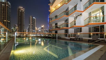 Outdoor pool, sun loungers