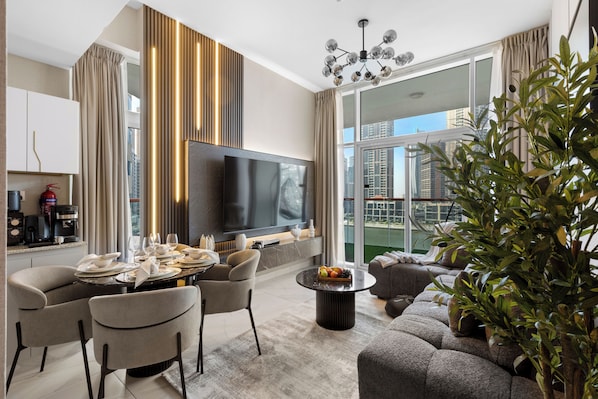 Living area - 2BR Premium Canal & Burj Khalifa View (Dubai)