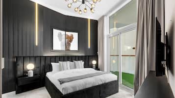 Luxury Apartment, Balcony, Canal View