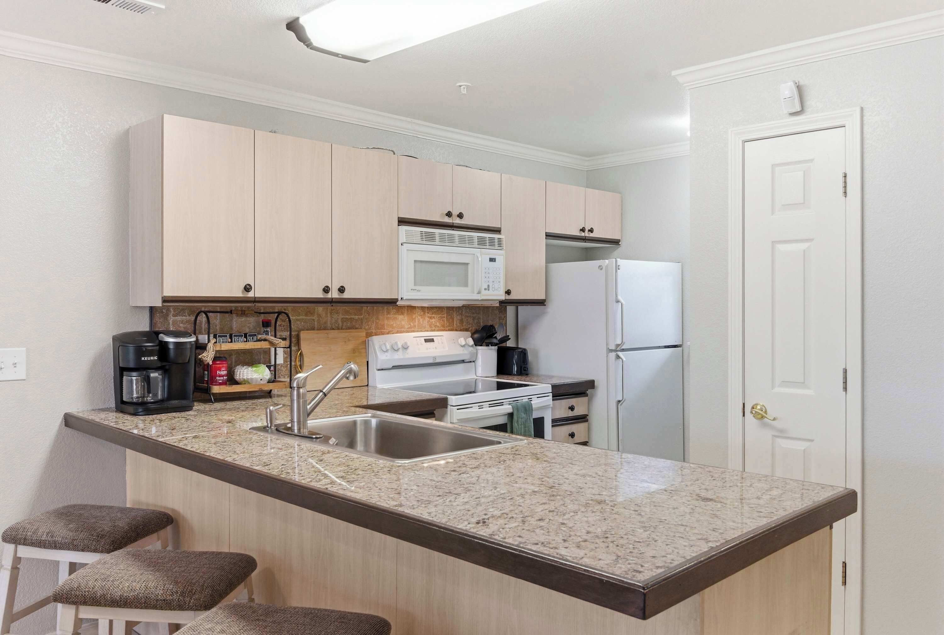 Condo, Plusieurs lits, balcon (Pond View Getaway) | Cuisine privée