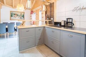 Private kitchen - Simply Morzine - Apartment du Centre (Les Gets)