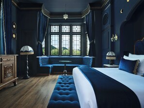 Coffres-forts dans les chambres, bureau, rideaux occultants