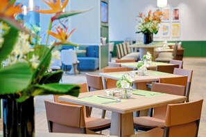 Breakfast served - Somerset Jimei Xiamen (Xiamen)