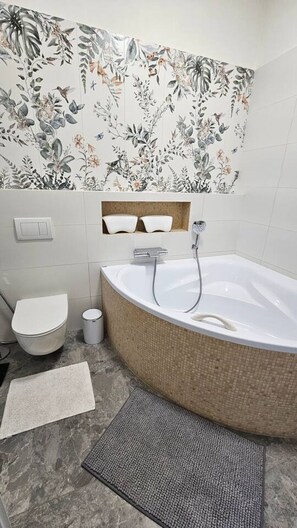 Bathroom - Grand Piano Residence with Parking (Prague)