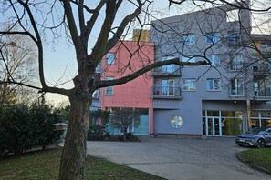 Exterior - Grand Piano Residence with Parking (Prague)