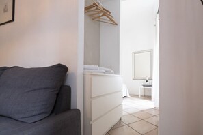 2 bedrooms, iron/ironing board, free WiFi, bed sheets - Santonofrio Silver - One Bedroom Apartment, Sleeps 4 (Rome)