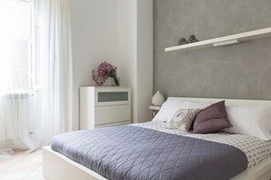 2 bedrooms, iron/ironing board, free WiFi, bed sheets - Santonofrio White - One Bedroom Apartment, Sleeps 4 (Rome)
