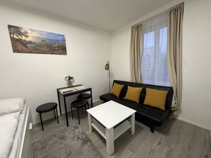 TV - Anděl Work & Chill Studio (Prague)