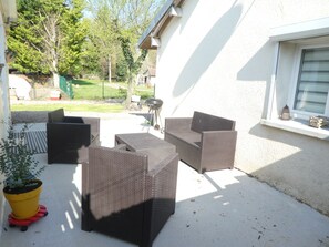 Terrace/patio - The little house (Amenucourt)