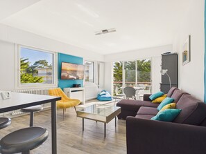 TV - Sea view, beach 50m away, 2 adults, 2 children (La Baule-Escoublac)