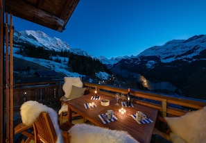 Outdoor dining - Chalet Silberhorn Penthouse (Wengen)
