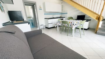 Apartment, 2 Bedrooms, Terrace | Ruang tamu