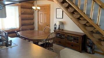 Kondominium, Beberapa Tempat Tidur, patio (Fence Lake #10) | Tempat makan