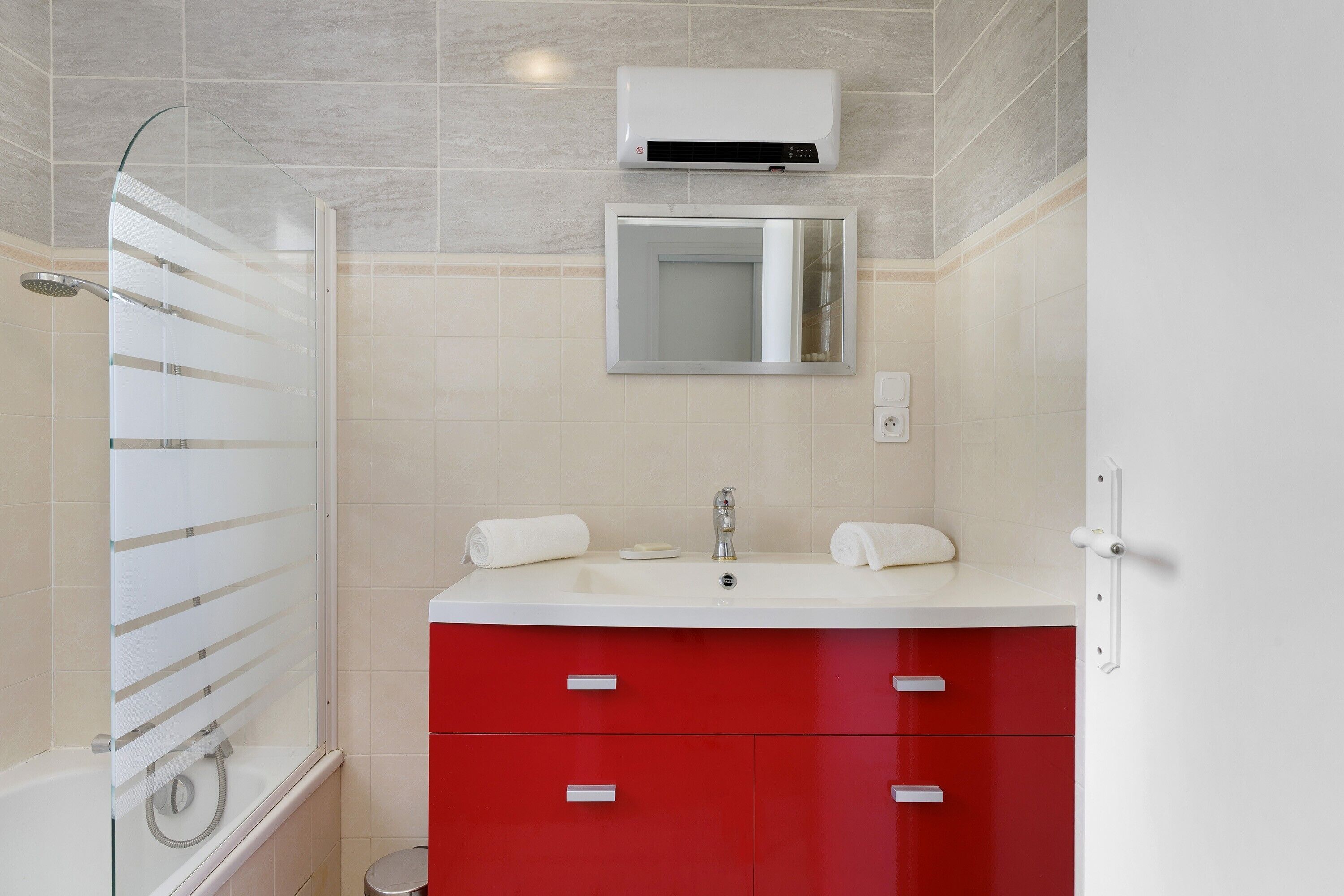 Een douche, een haardroger